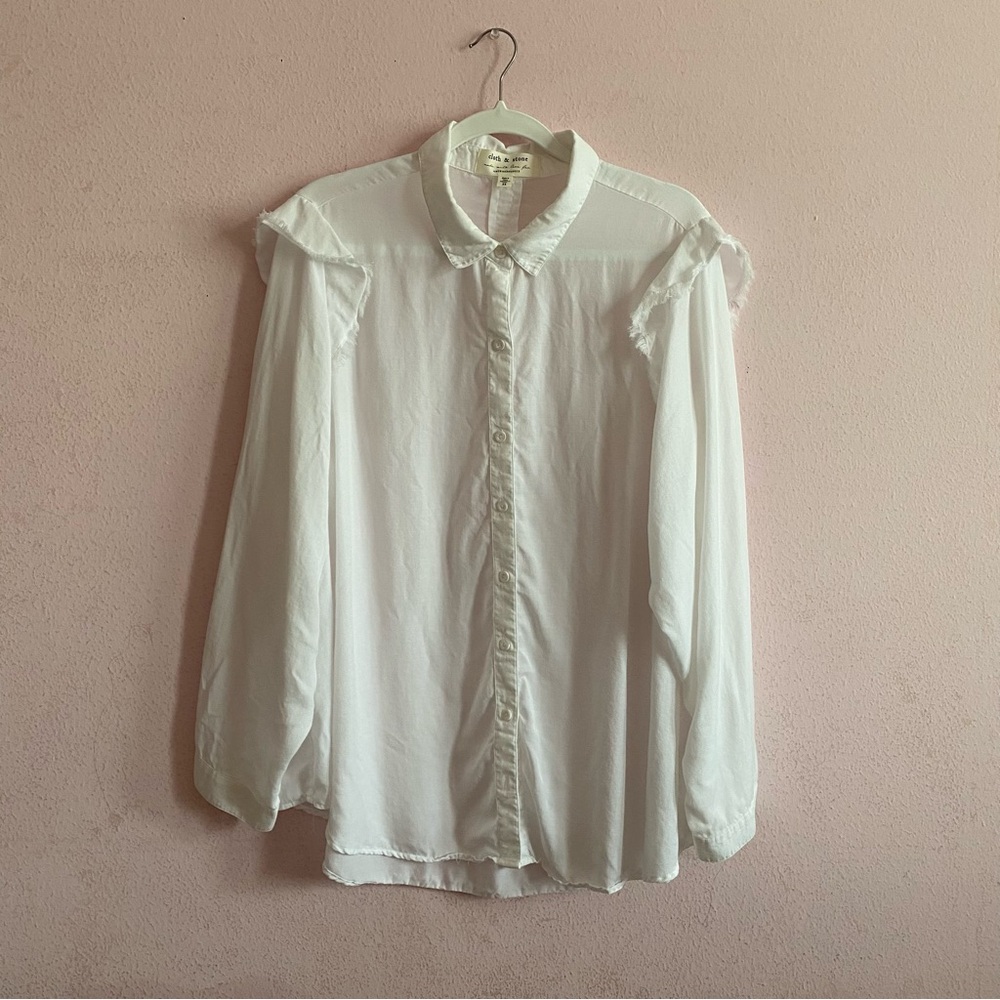 Cloth & Stone Anthropologie Minimal Boho Chic Fray Ruffle Shoulder Button Down